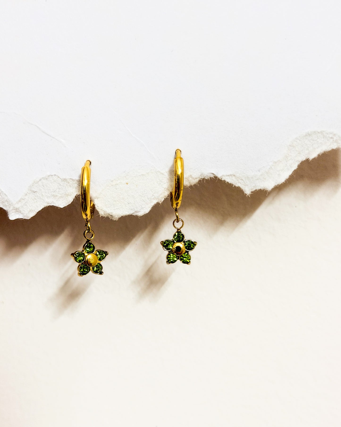 Green floral huggies