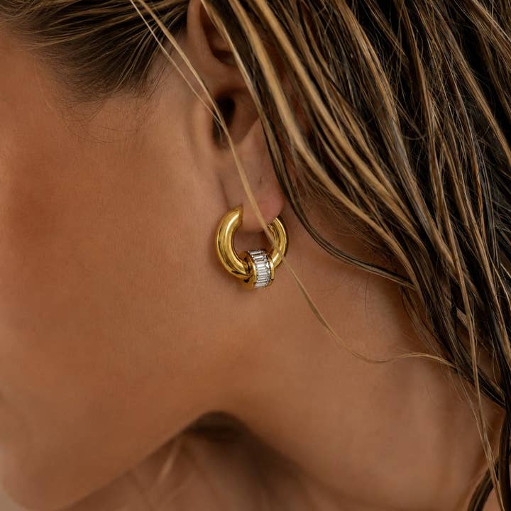 Detachable solid ring hoops