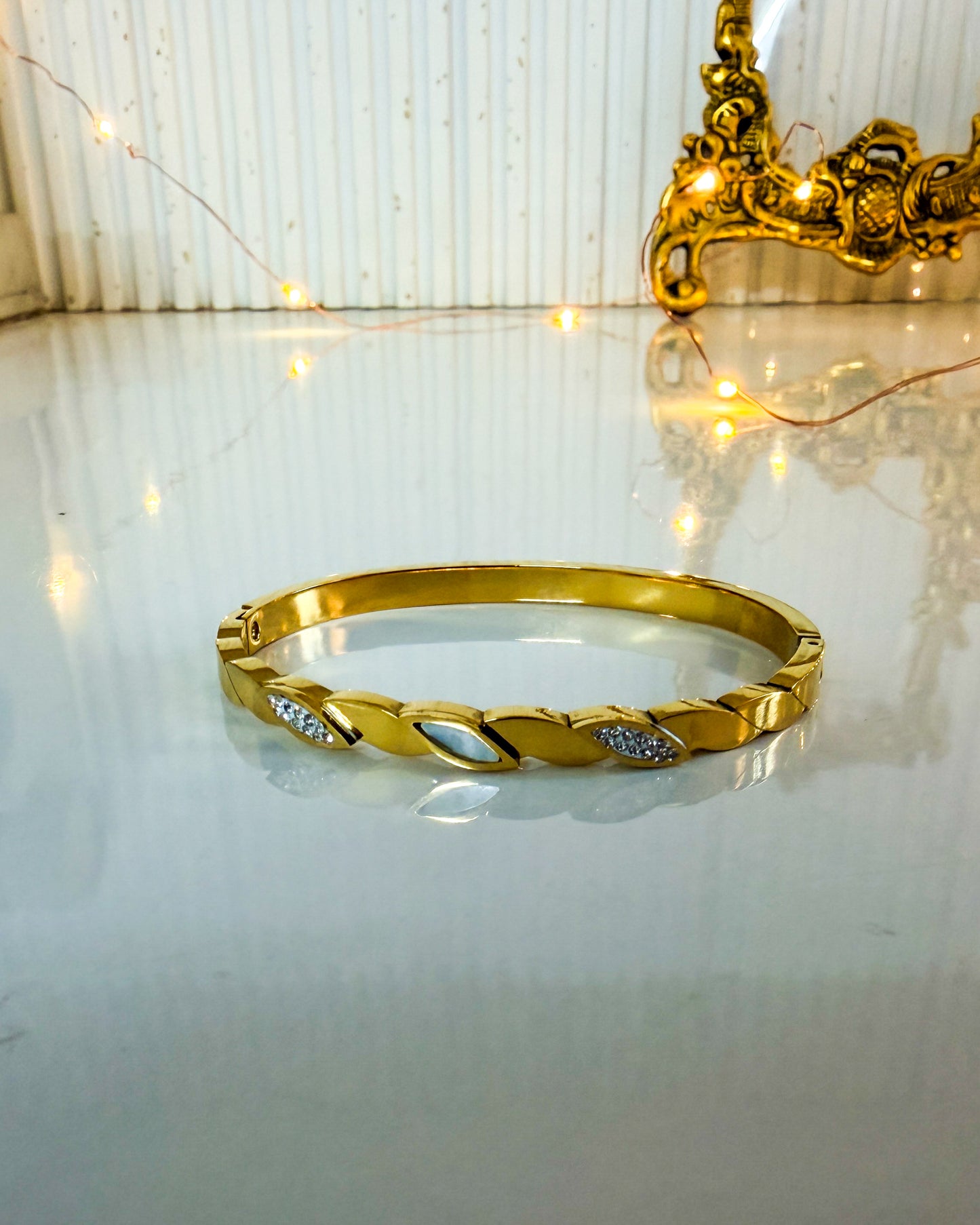 Pear thin wrist/ baby size bracelet