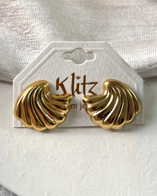 Statement earring