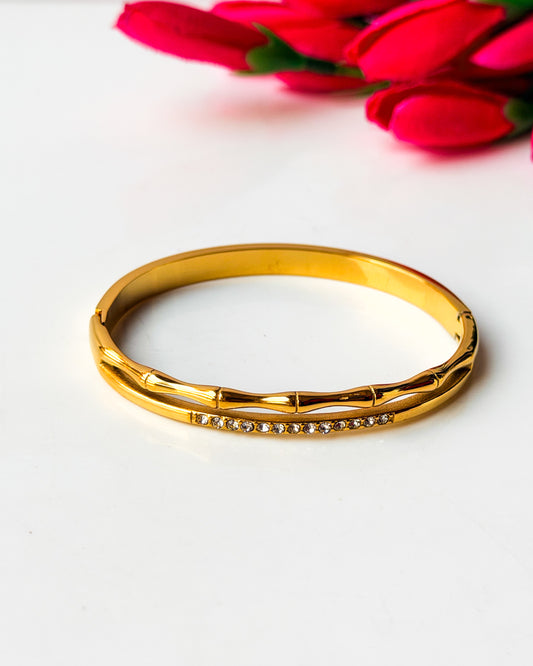 Layered studded bamboo pattern bracelet