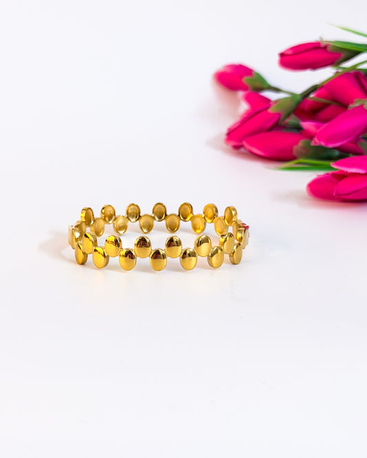 Bubble statement bracelet