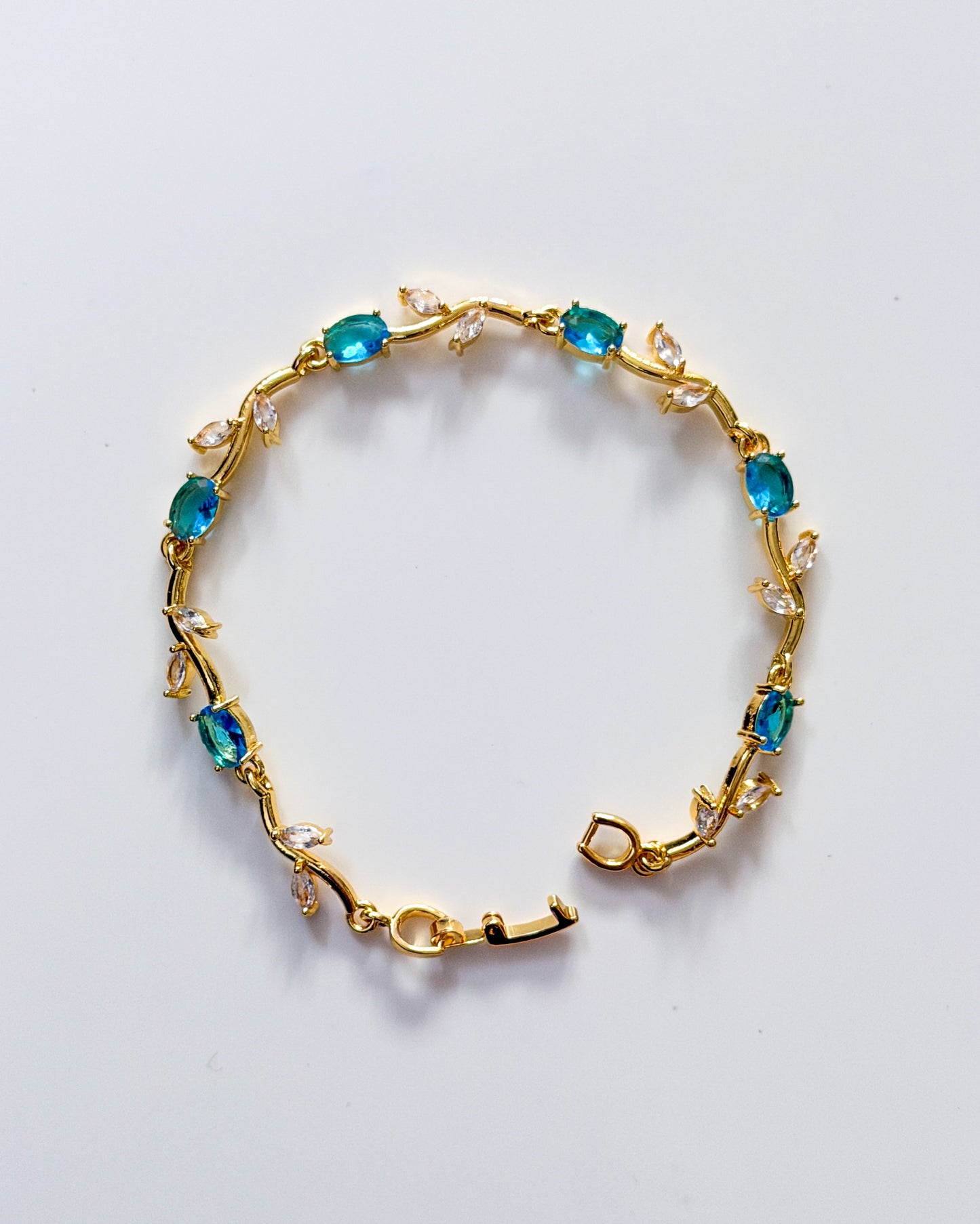 Baby size gold aqua tulip bracelet