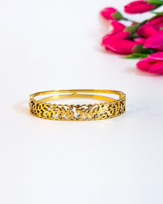 Leafy vintage bracelet