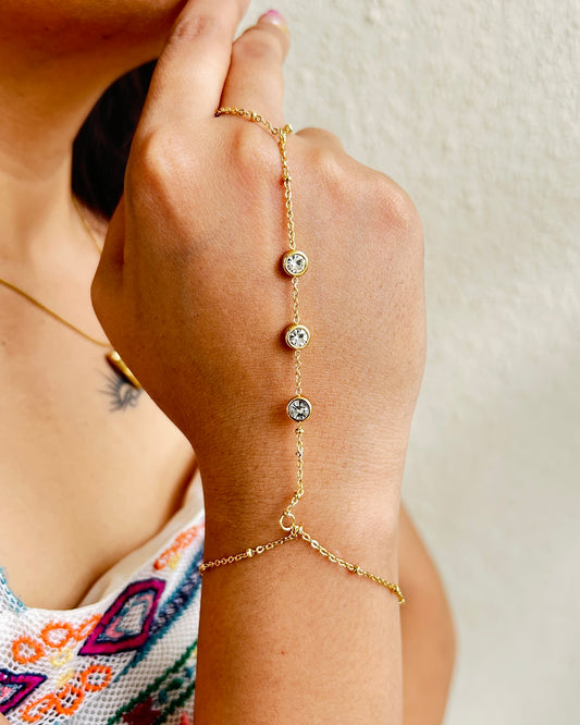 Round stone hand chain