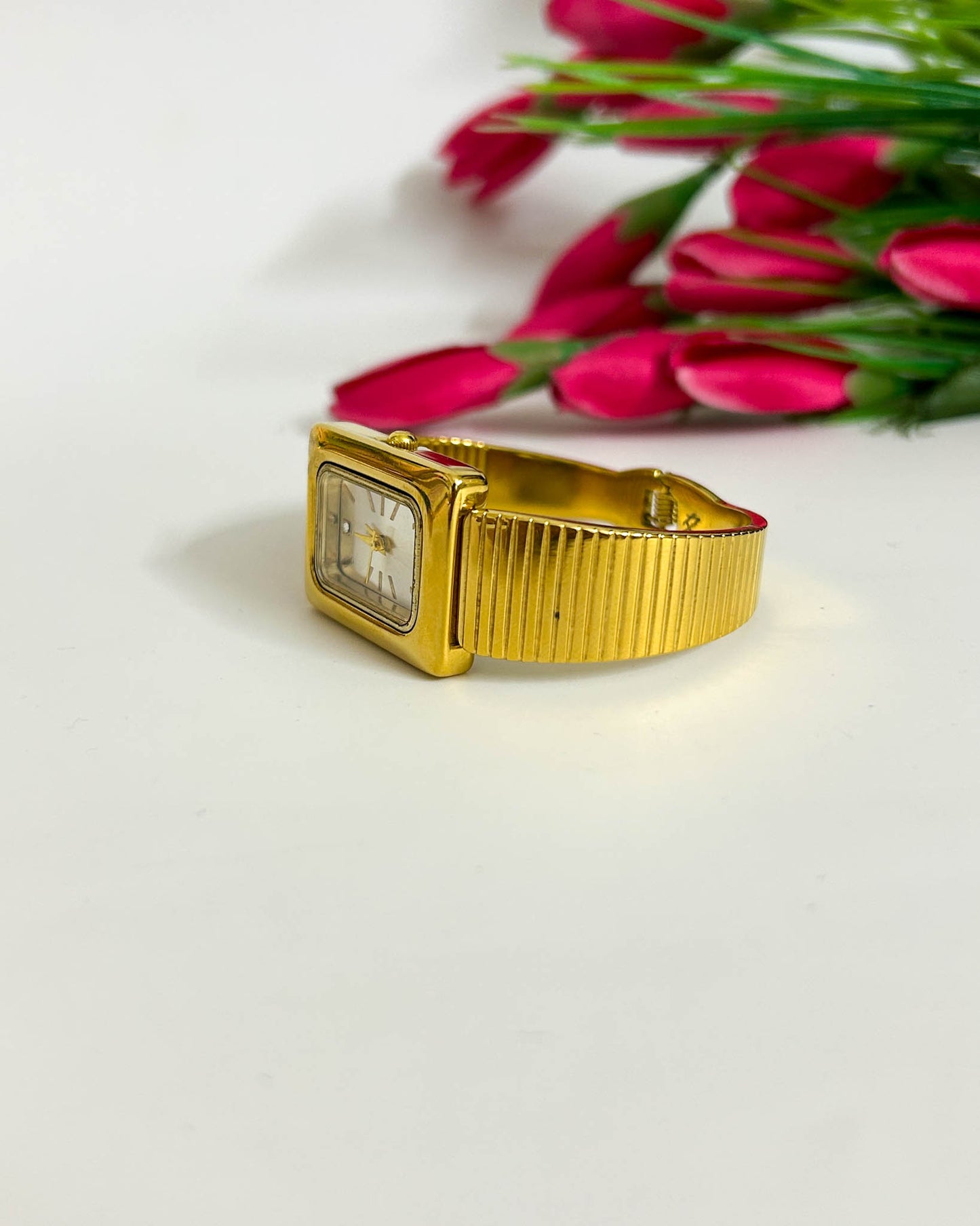 Slim luxe thin wrist baby size watch