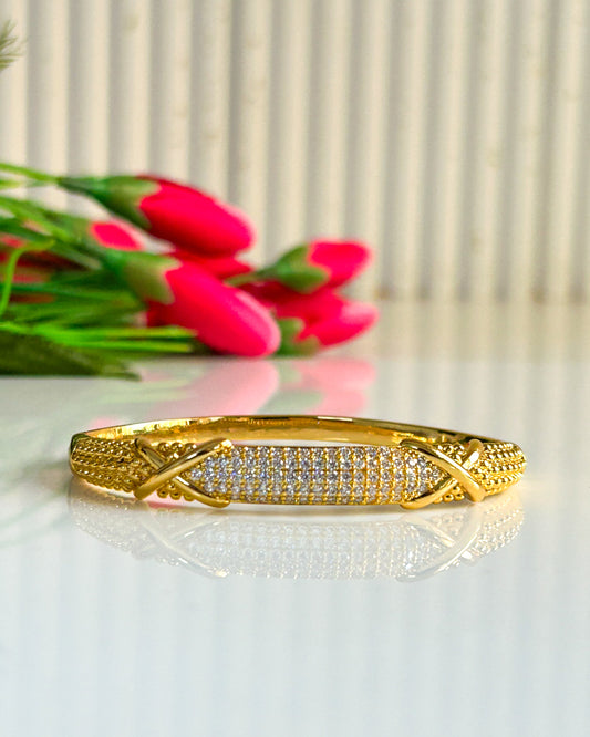 Studded knot bracelet