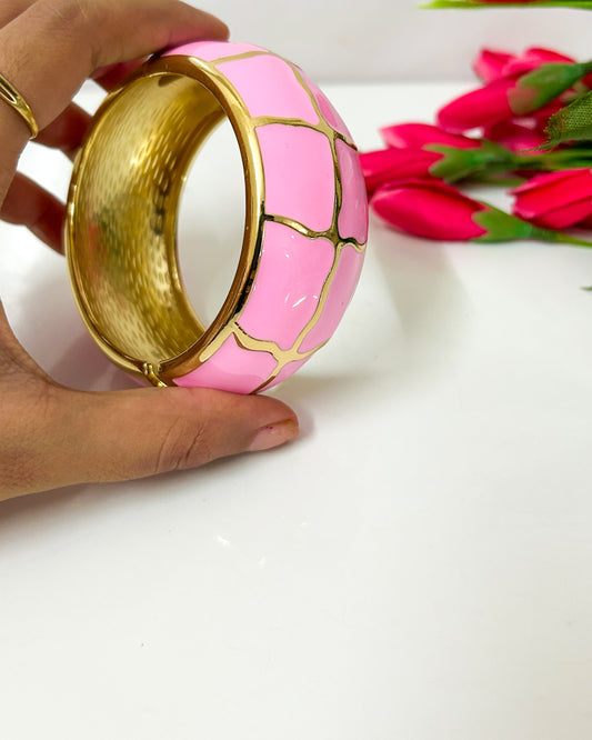 Chunky pink Italian bracelet