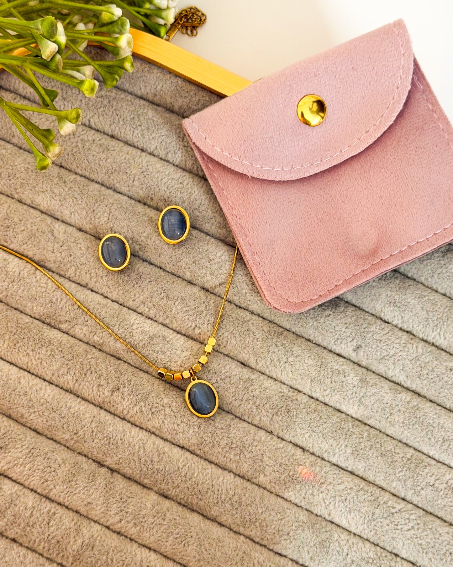 Blue Stone combo with pouch